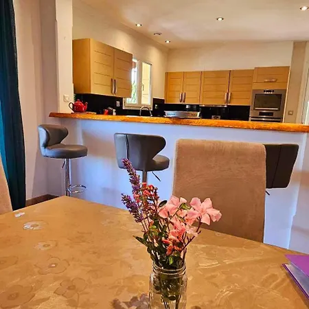 Maison Gardoise بيت للعطل Baron (Gard)